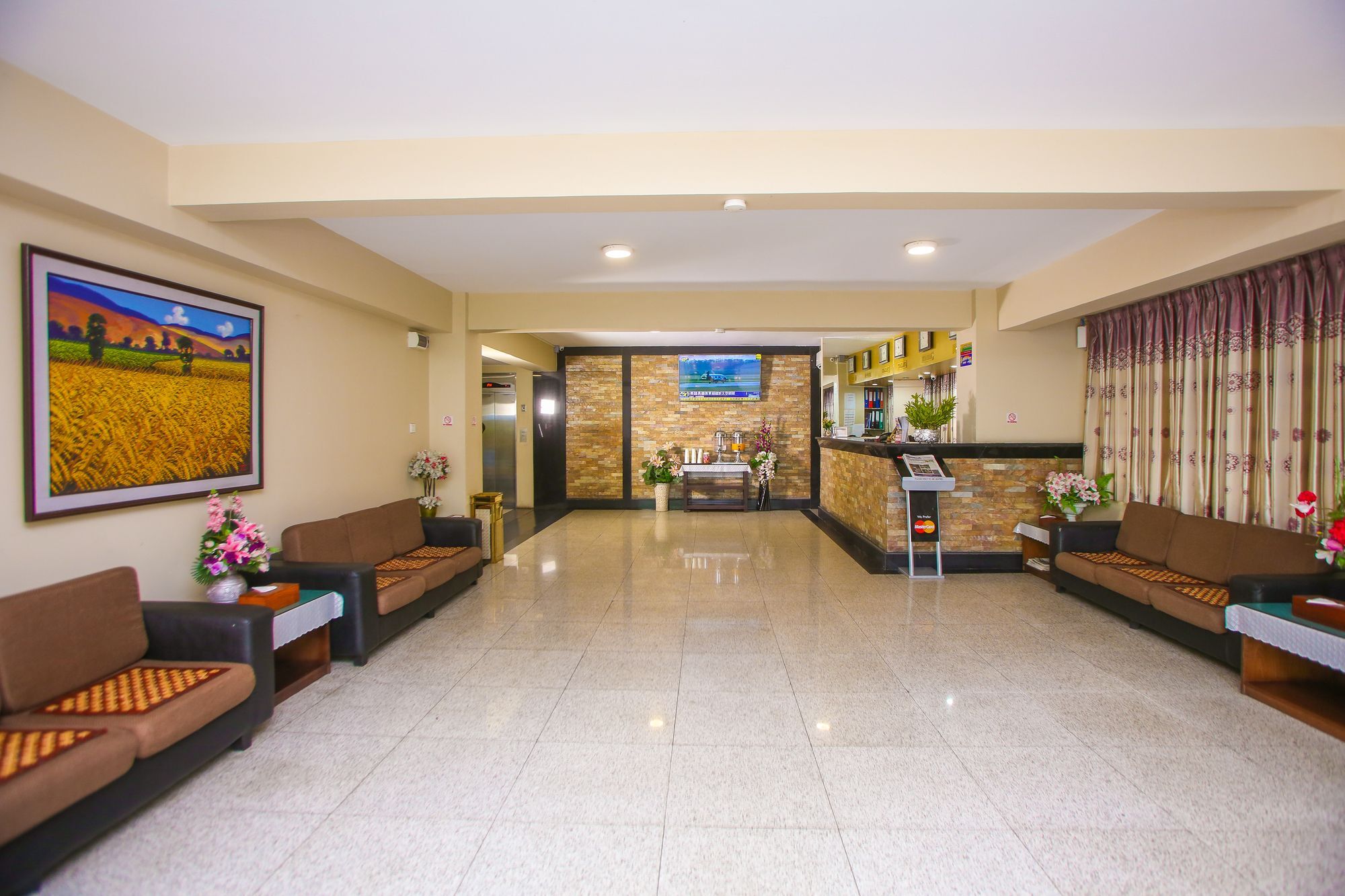Grace Treasure Hotel Yangón Exterior foto